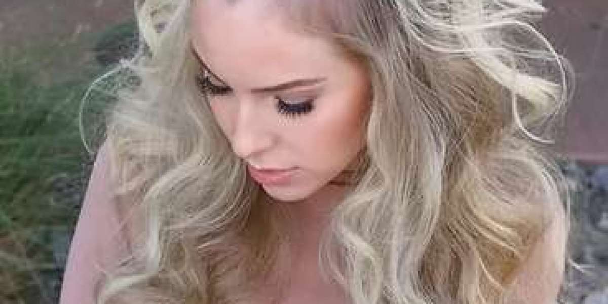Top Benefits of Attending a Cosmetology School in Canoga Park