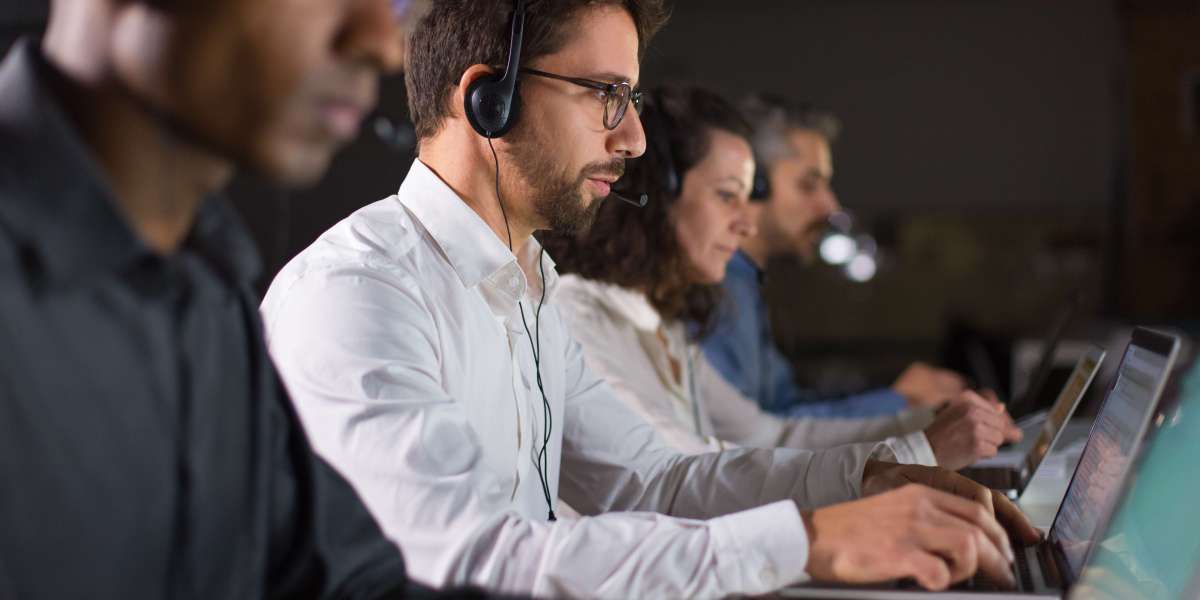 How AI‑Powered Quality Management Tools Are Transforming Call Center Agent Monitoring