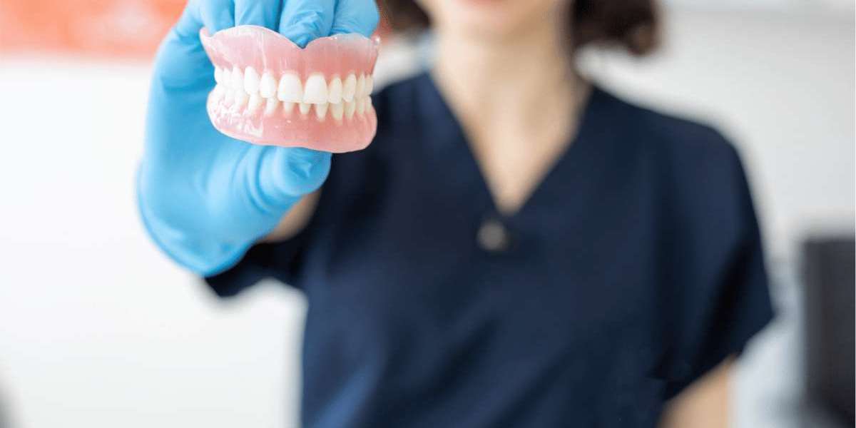 Denture Implants vs Traditional Dentures: Which One Is Better?