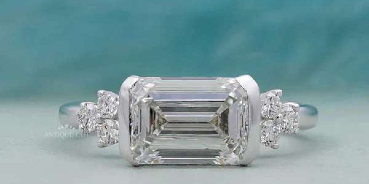 Why an East West Engagement Ring Is Perfect for a Unique Proposal