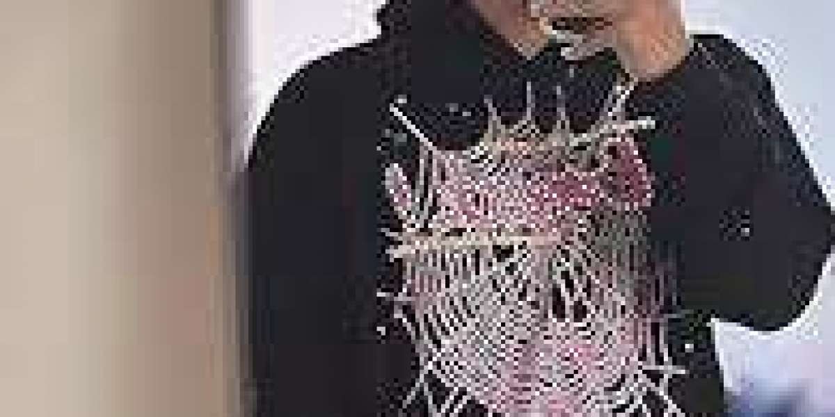 Spring Style Essentials Featuring Comme des Garçons and SP5DER Pieces