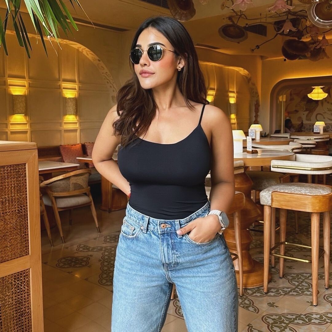 Bhavnagar **** Service & Bhavnagar Call Girls - curbess