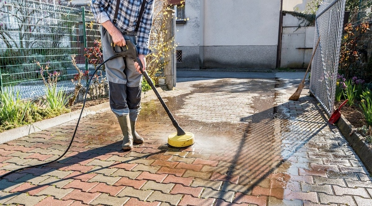 Pressure Cleaning Services: A Complete Guide for Homeowners