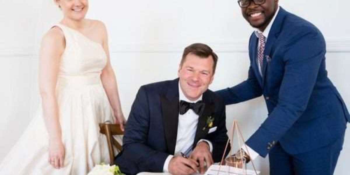 Flexible Wedding Officiant Packages for Every Ceremony