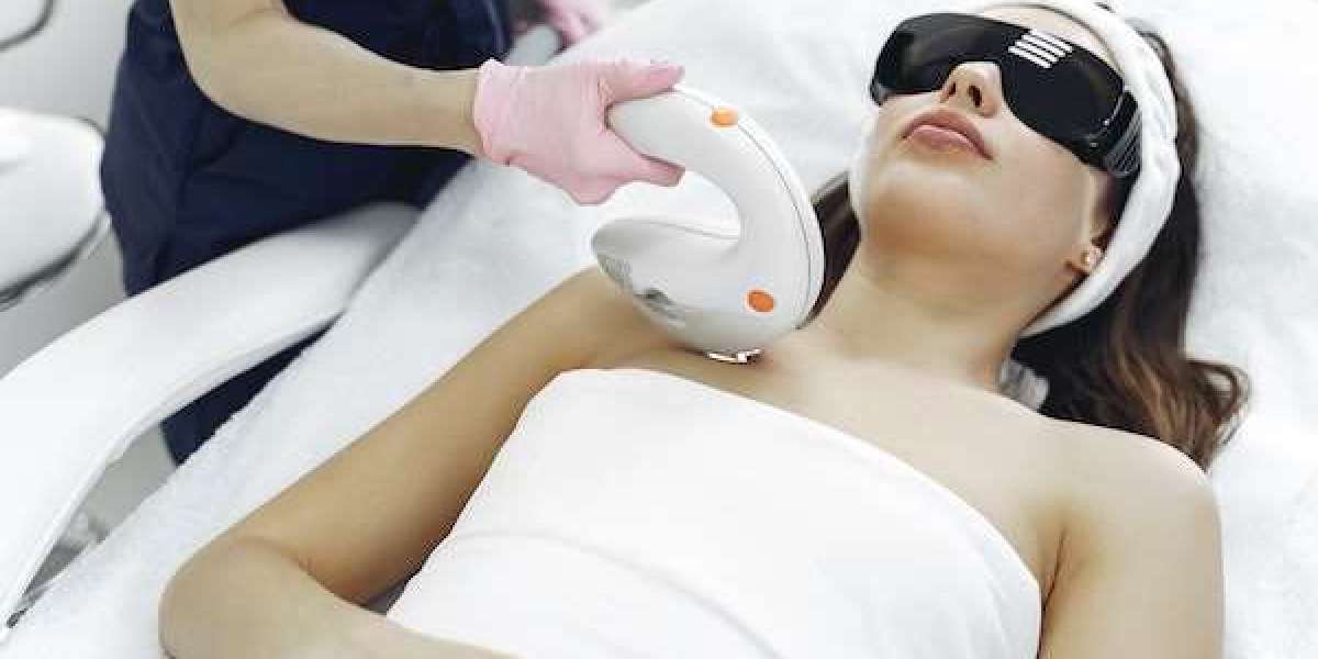 Safe Laser Hair Removal for Sensitive Skin in Dubai: A Complete Guide