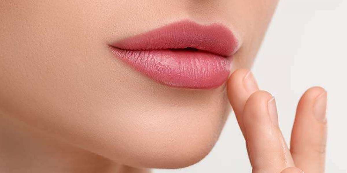 The Role of Hyaluronic Acid in Lip Fillers in Dubai