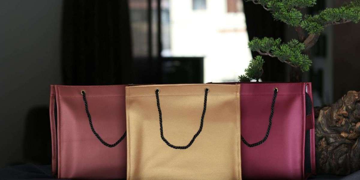 The Ultimate Guide to Custom Bags Printing in UAE