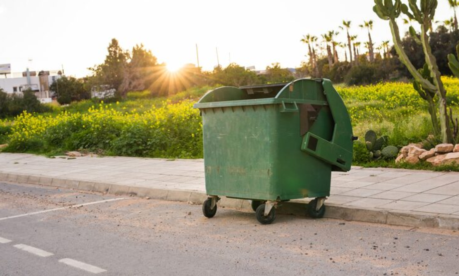 Rubbish Removal Geelong | Fast & Affordable by Geelong Skip Bin Hire