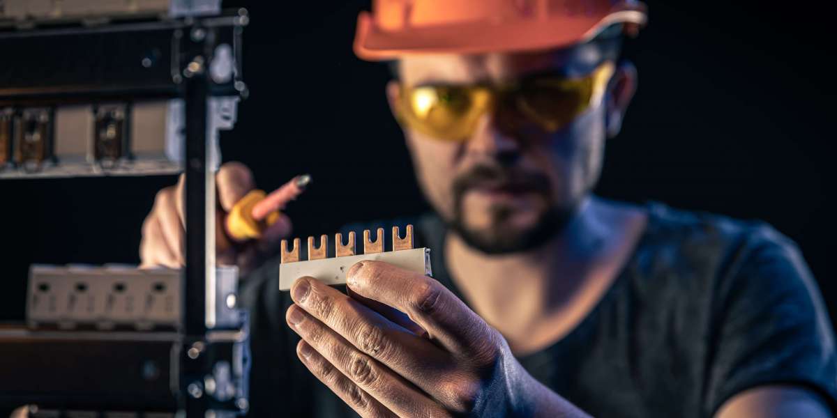 Reliable Power Distribution Solutions from Trusted Switchgear Companies and Switchgear Manufacturers