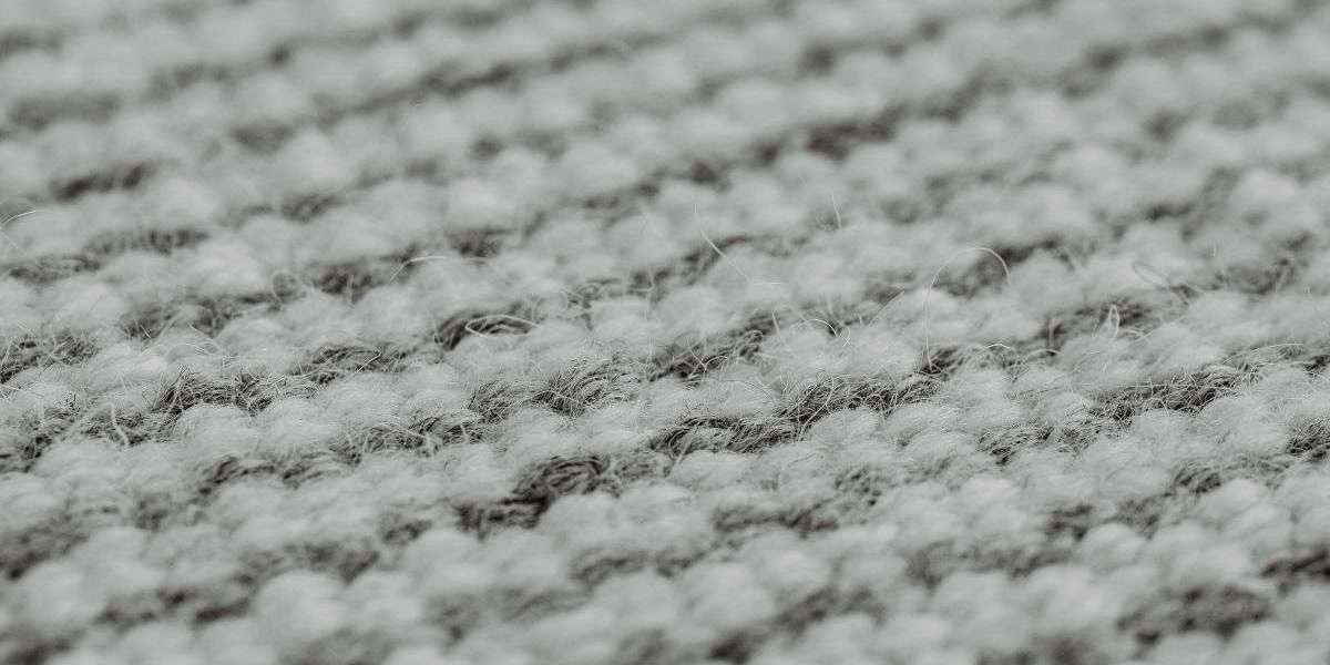 Why Is Wool Carpet a Preferred Choice for Warm and Comfortable Interiors?