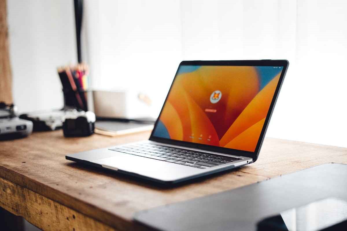 Why Should You Rent a Laptop for Short-Term Projects?