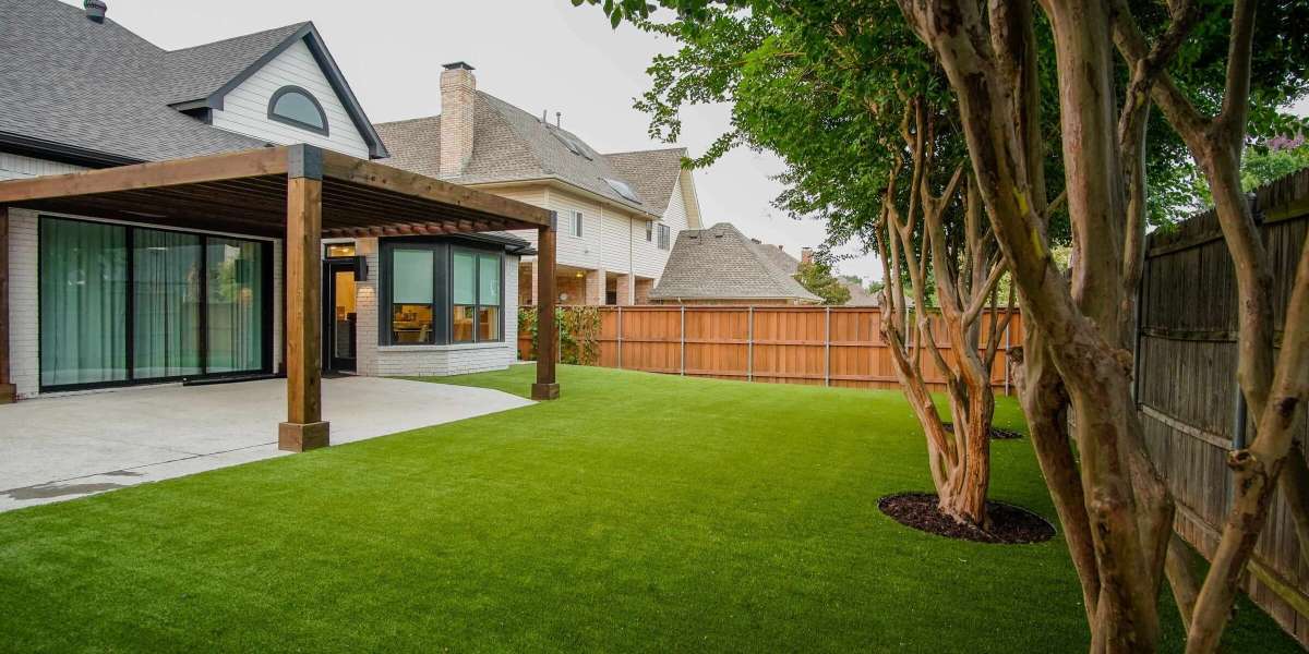 Patio Cover Installation in Dallas TX: Enhance Comfort and Outdoor Living