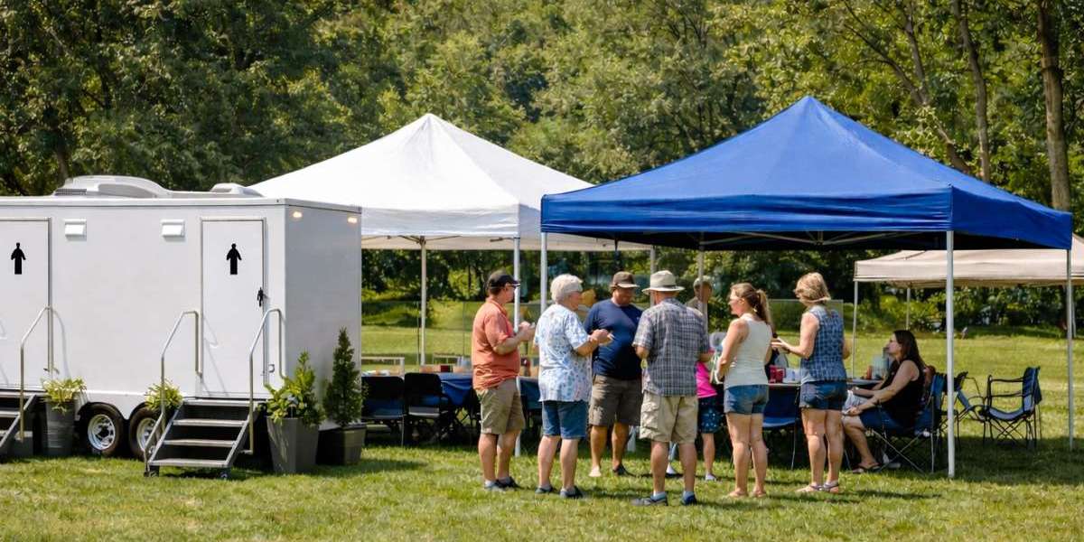 Why Wedding Venues Without Bathrooms Need Luxury Restroom Trailers