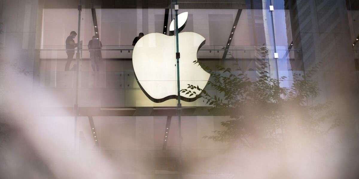 Apple Surpasses Expectations With $111 Billion Revenue, Reinforcing Big Tech Strength