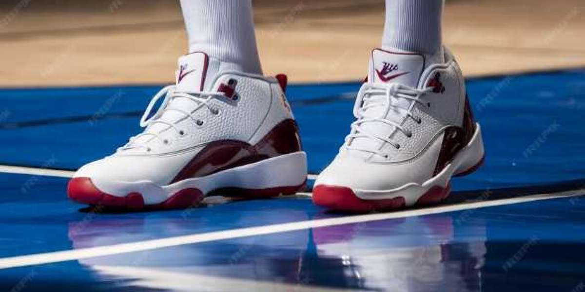 Best Volleyball Court Shoes for Speed, Stability, and Comfort