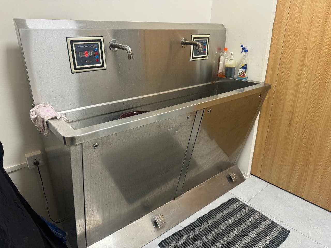 Guide to Scrub Station and Surgical Pendant Manufacturers - BlogBursts 100% Free Guest Posting Website