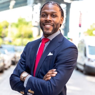 Simon Obas | The Vendry