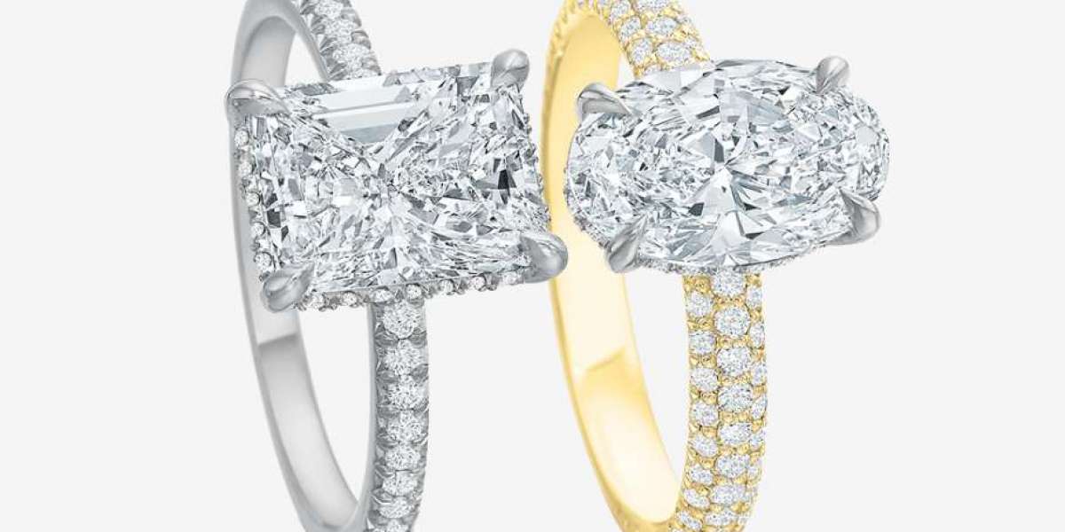 What to Consider When Shopping for an Engagement Ring