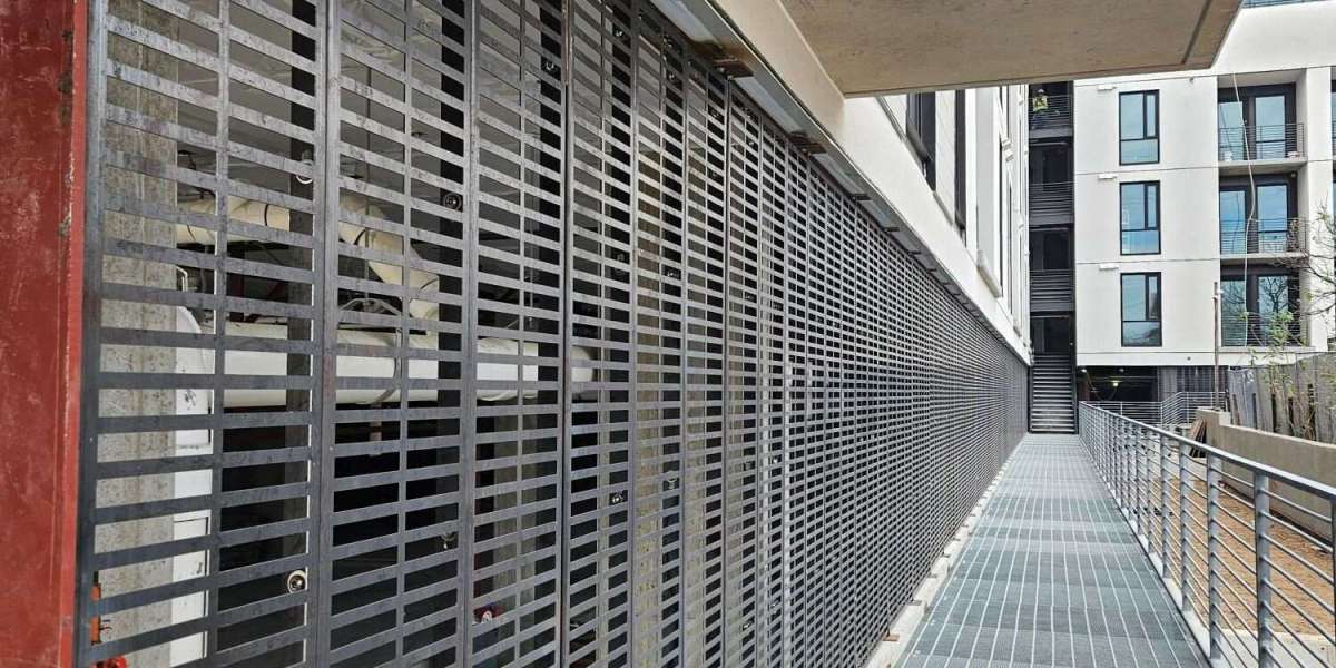 Custom Wood Gates: Elevate Your Property’s Style and Security