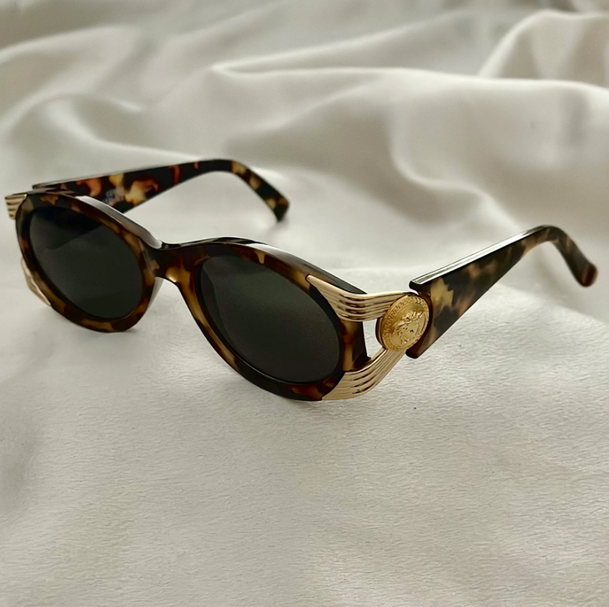 The Versace Eyewear Guide: How to Rock Bold Italian Sunglasses – Daily Knowledge