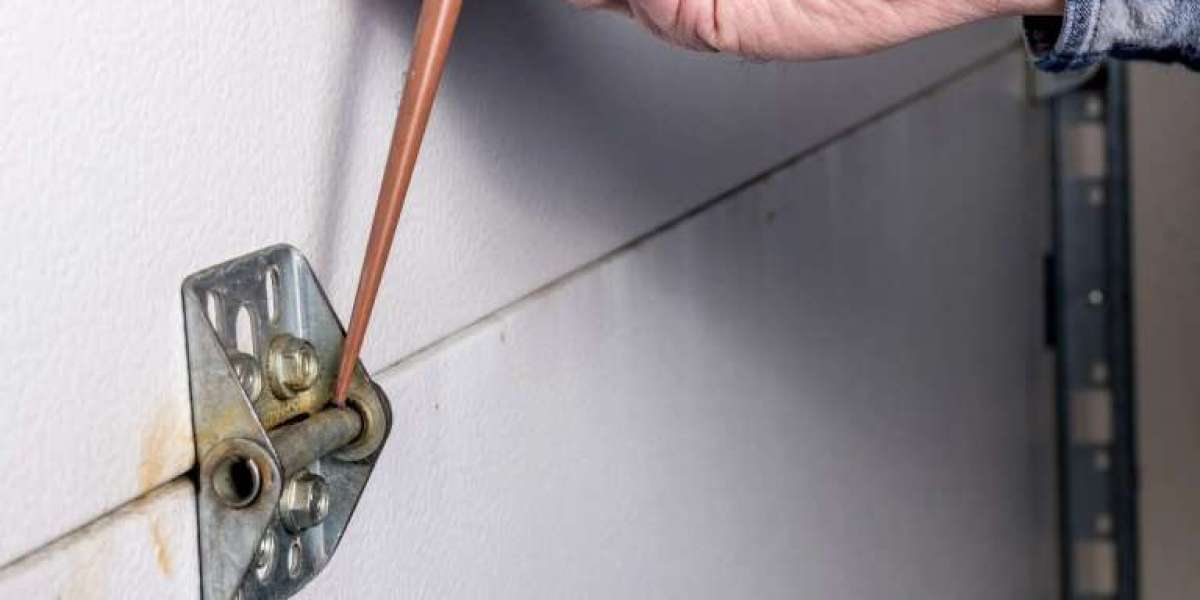 Schedule Your Garage Door Tune-Up Sugar Land TX Now