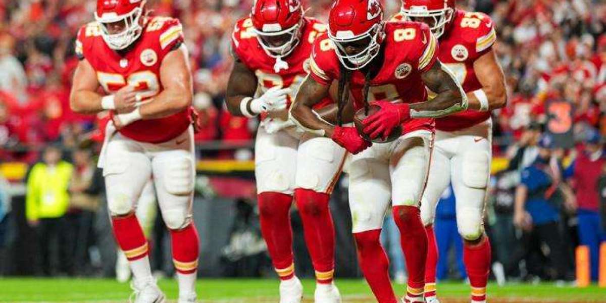 Chiefs crank out 2 educate squad elevations for Thanksgiving recreation