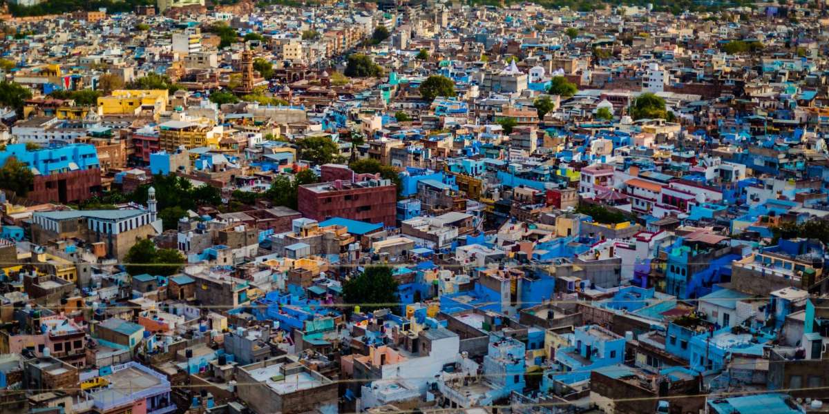 How to Choose the Best Dharavi Slum Tour in Mumbai