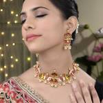 Traditional necklace set