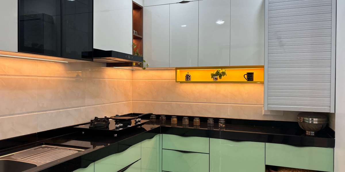 Kitchen Island vs. Peninsula: Layout Opinions from Expert Interior Designers in Pune