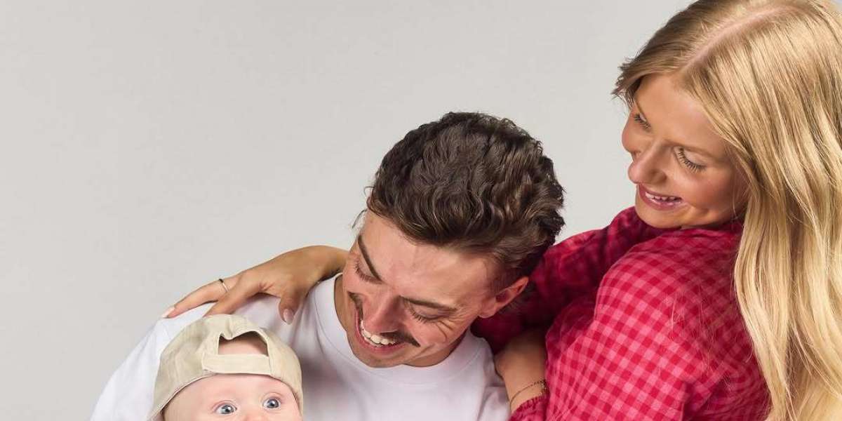 Behind The Scenes Of A Monography Session: Where Real Family Memories Become Timeless Art