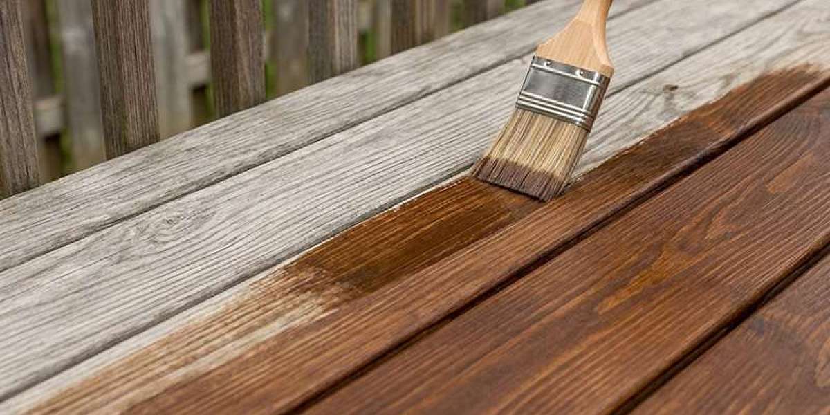 Deck and Fence Staining: When and Why It Matters