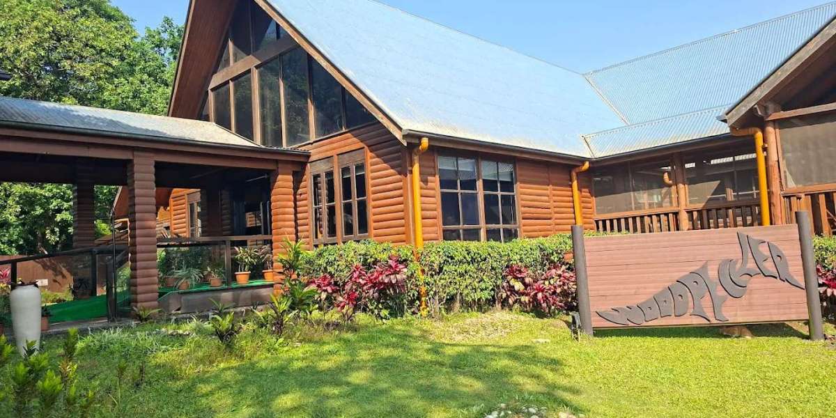 Why More Travelers Are Choosing Cottages in Lonavala Over Hotels