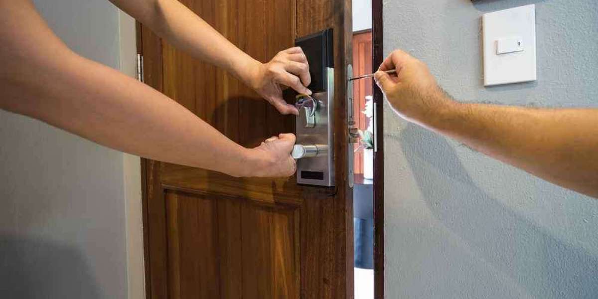 Can a Smart Lock Be Installed Without Replacing the Existing Door?