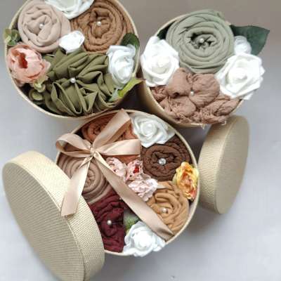 Perfumed Hijab Gift Box, Flower Arrangement, Personalized Scarf Bouquet, Eid Gift Profile Picture